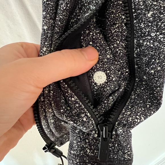 Lululemon Define Jacket - Picture 6 of 6